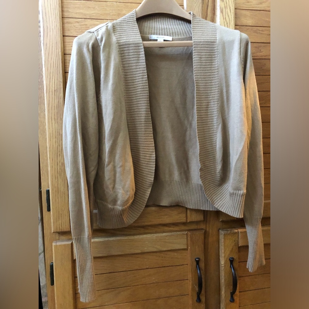 Merona shrug size L tan
